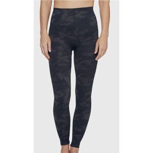 SPANX Look at Me Now Seamless Leggings Camo